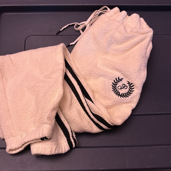 Two piece PINK set - Picture 3 of 3